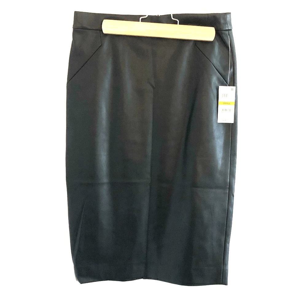 Faux Leather fitted black pencil skirt
